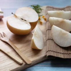 20th Century (Nijisseiki) Asian Pear -Evergreen Store 20thCentury Pear 1 FGT